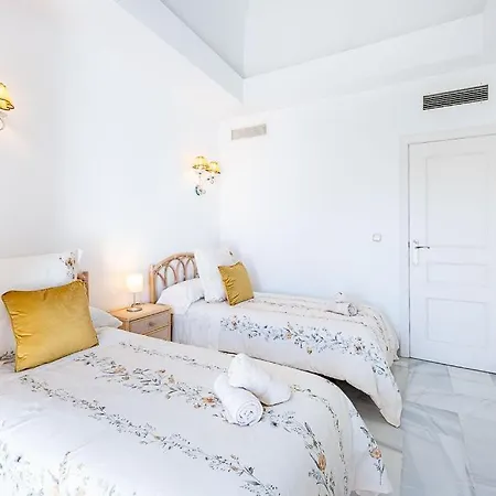 Apartamento Puerto De Vacacional Con Vistas Al Mar Y Yates Tres 2 Baños Benalmádena