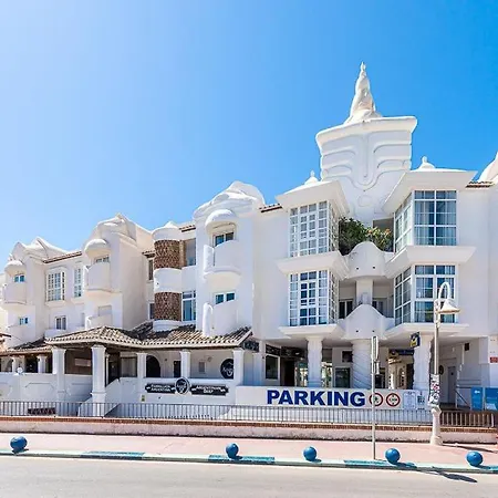 Apartment Puerto De Vacacional Con Vistas Al Mar Y Yates Tres 2 Banos Benalmadena